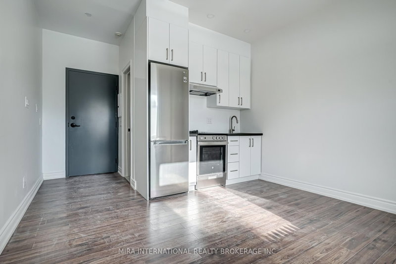 202 - 180 Sherbourne St, Toronto, M5A 2R7 | Image 2
