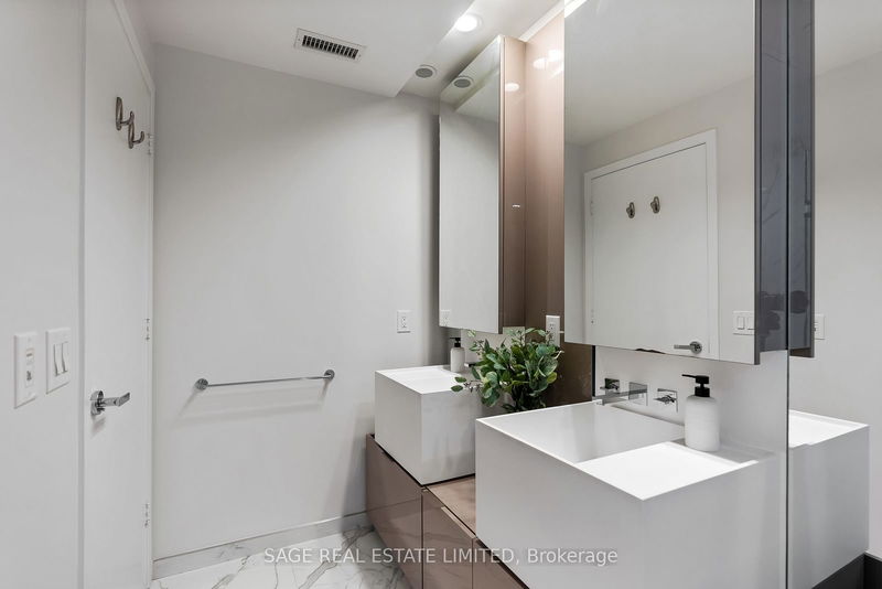  510 - 1 Bloor St E Toronto, M4W 1A9 | Image 31