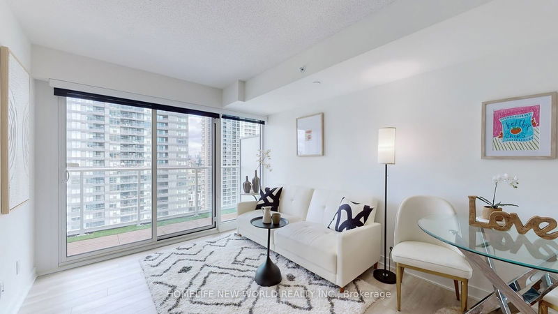 home for lease on 2006-17 Bathurst Street