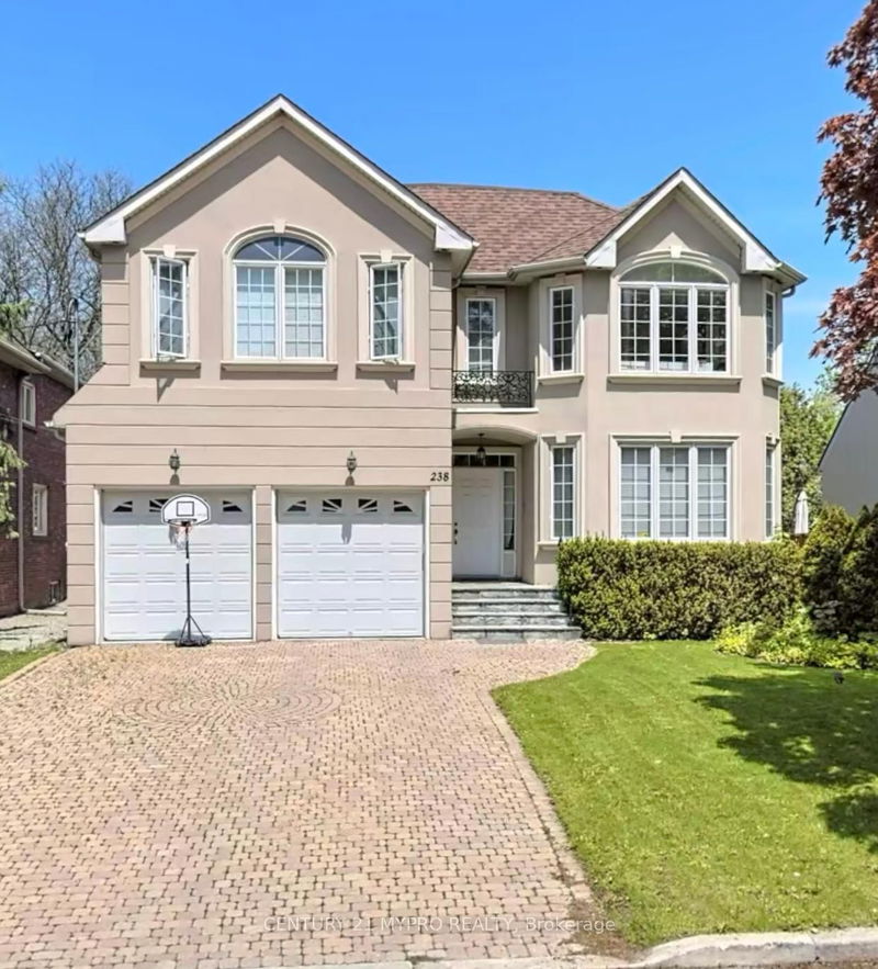 home for lease on 238 Poyntz Avenue