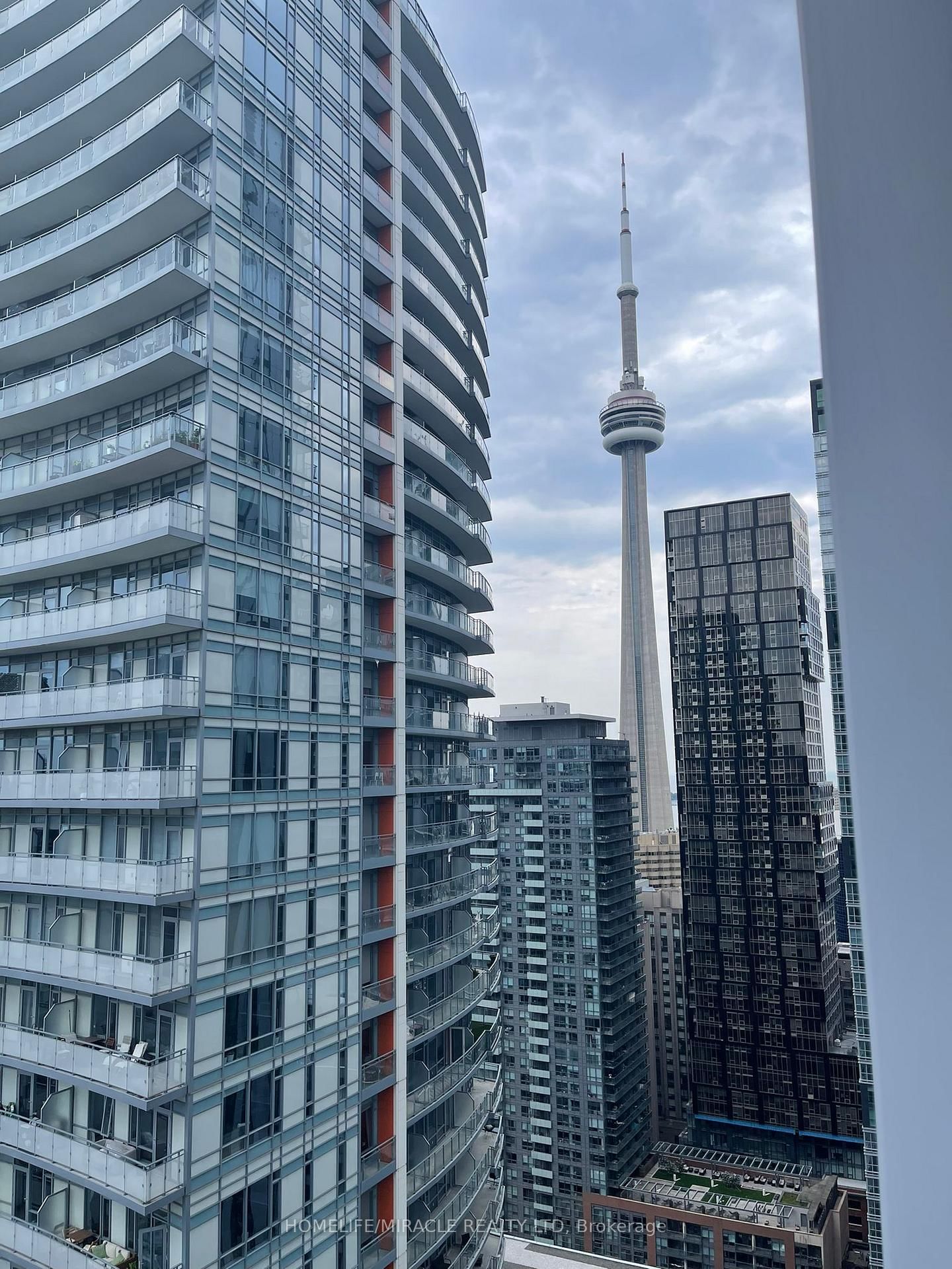 28 Widmer Street, Unit 3428 - Photo 12