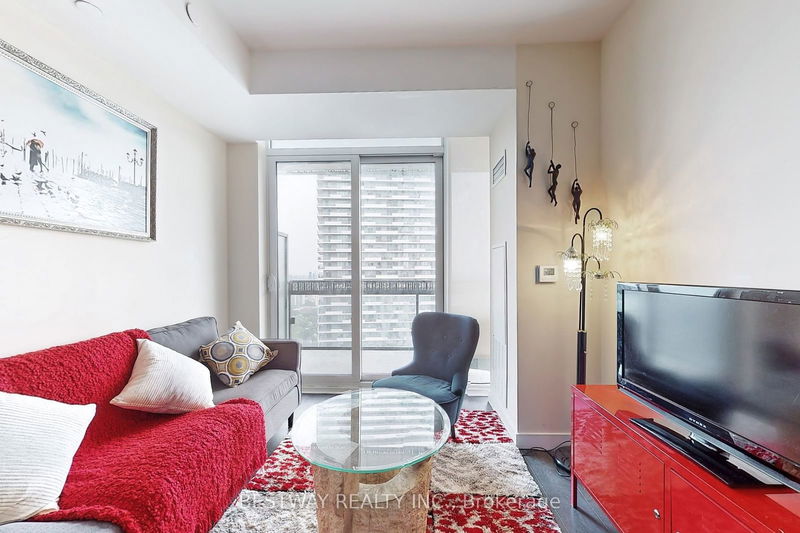 home for lease on 3501-8 Eglinton Avenue