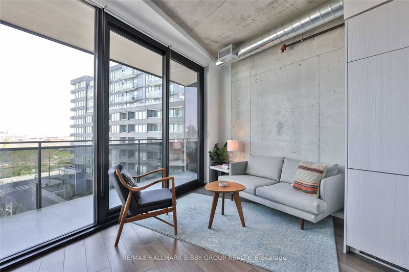 home for lease on 616-21 Lawren Harris Square