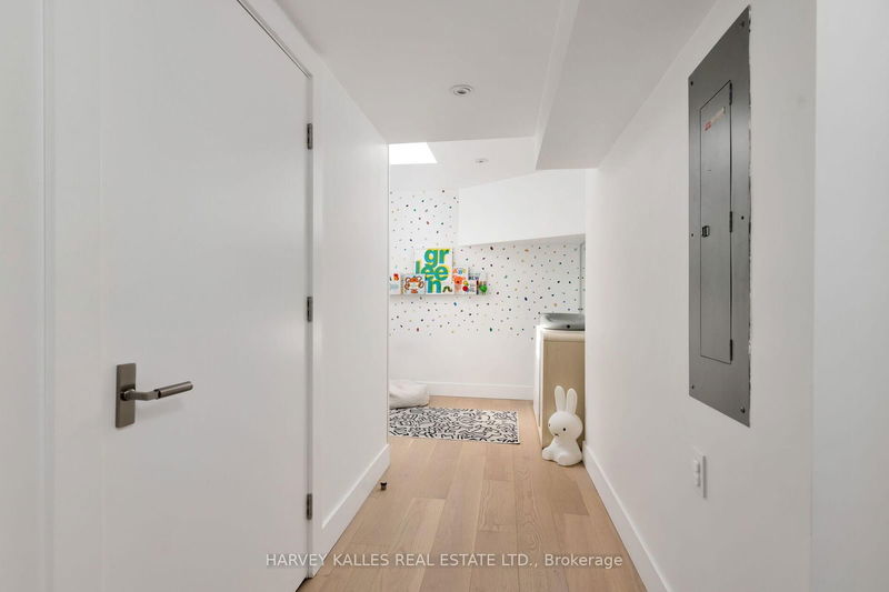  309 - 40 Oaklands Ave  Toronto, M4V 2Z3 | Image 29