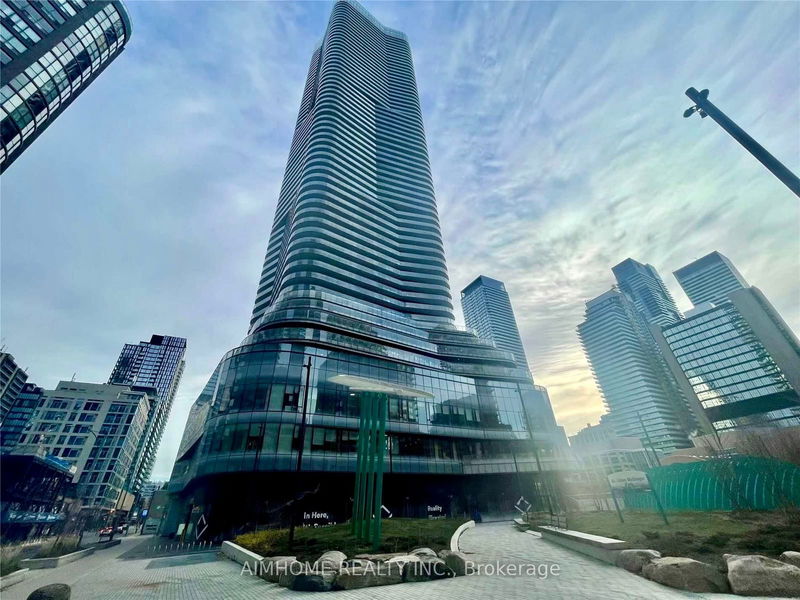 home for lease on 2704-11 Wellesley Street W
