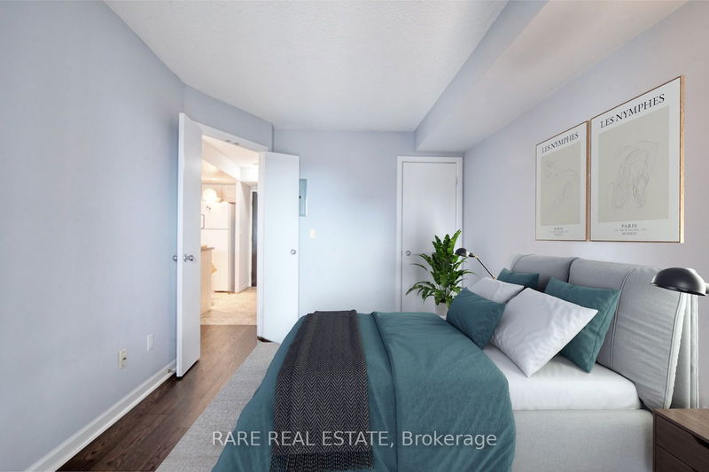  2209 - 8 Park Rd  Toronto, M4W 3S5 | Image 2