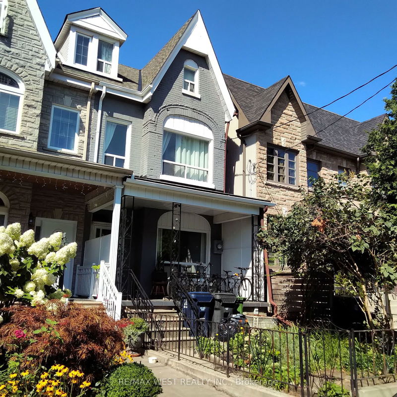 home for lease on Apt. 1-88 Montrose Avenue