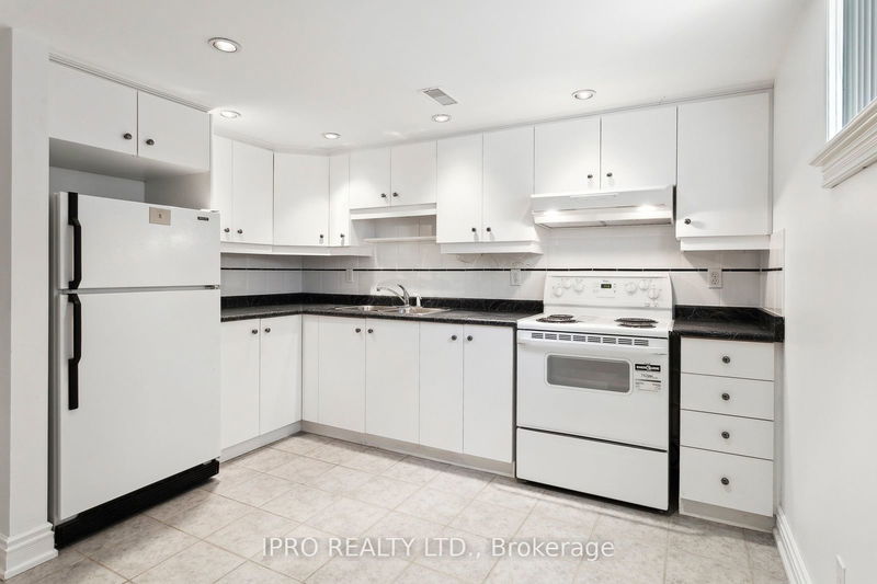 115 Brighton Ave  Toronto, M3H 4C9 | Image 30