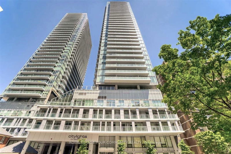home for lease on 1808-195 Redpath Avenue