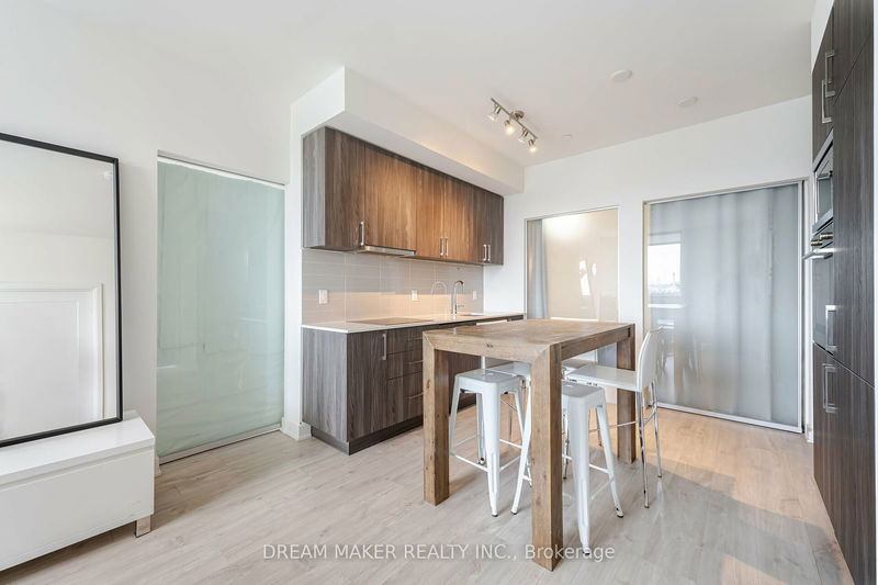  Ph1801E - 576 Front St W Toronto, M5V 1C1 | Image 13