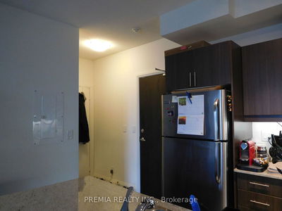 Unit #810 — 17 Kenaston Gdns, Toronto - Bayview Village image-0-4