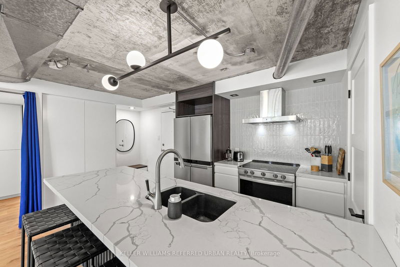 home for lease on 601-701 King Street W