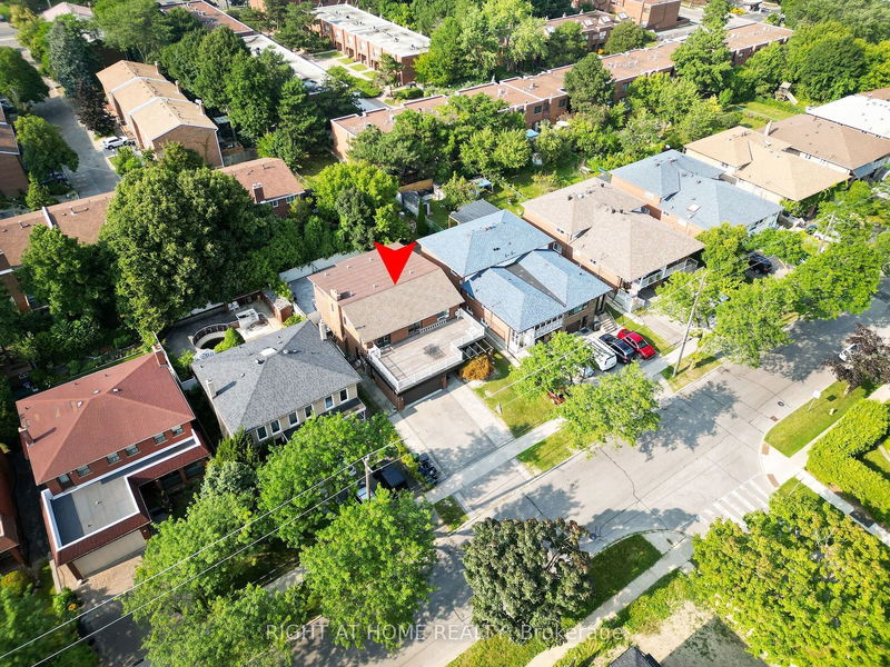 128 Fisherville Rd  Toronto, M2R 3C2 | Image 4