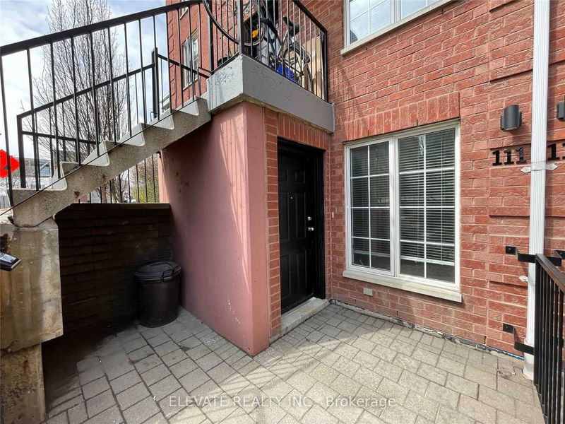 home for lease on 111-68 Douro Street