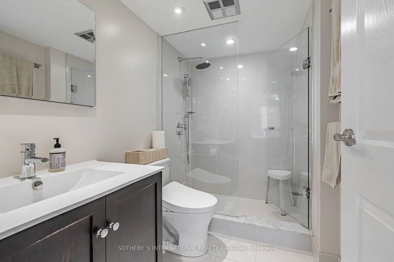  325 - 77 Maitland Pl  Toronto, M4Y 2V6 | Image 17