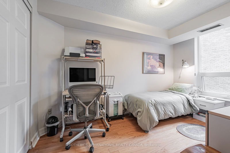  325 - 77 Maitland Pl  Toronto, M4Y 2V6 | Image 18