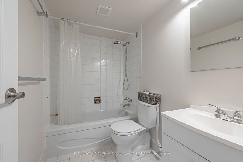  325 - 77 Maitland Pl  Toronto, M4Y 2V6 | Image 20