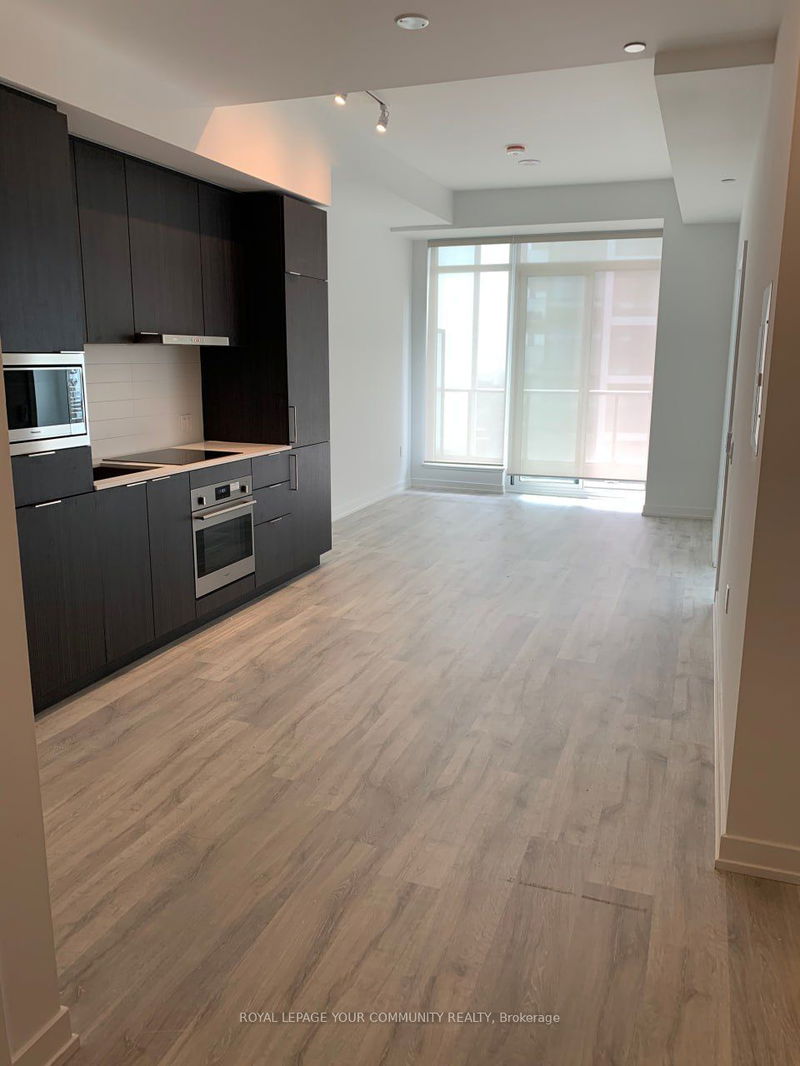 home for lease on 3006-7 Golden Lion Heights
