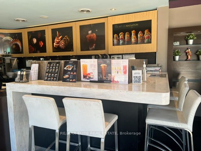 2564 Yonge St, Toronto, M4P 2J3 | Image 2