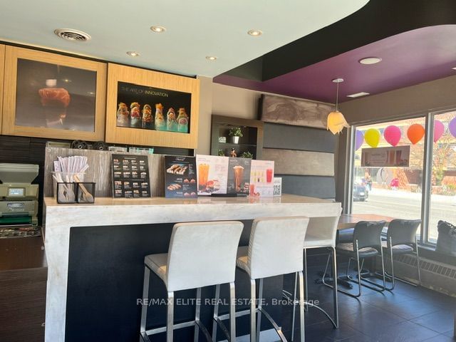 2564 Yonge St, Toronto, M4P 2J3 | Image 3