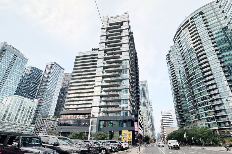 home for lease on 1217-352 Front Street W
