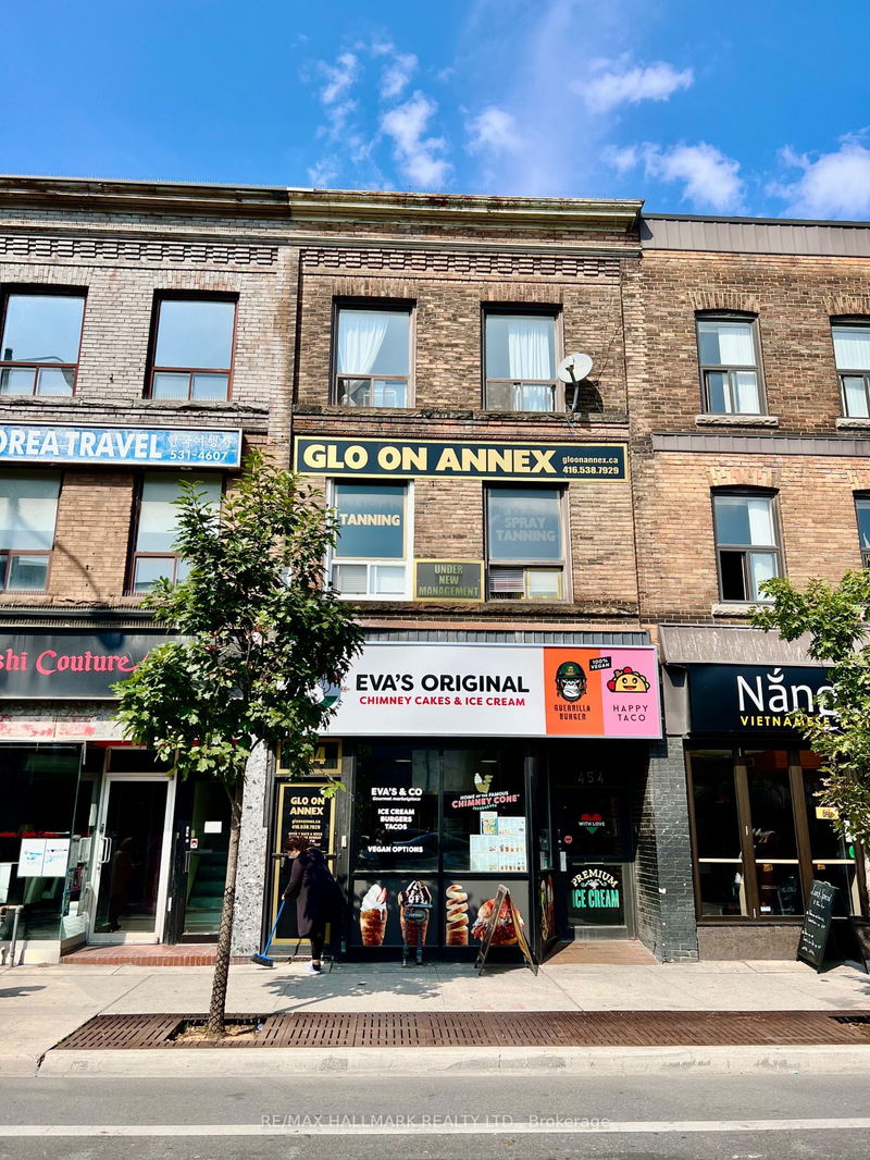 home for lease on 2-454 Bloor Street W