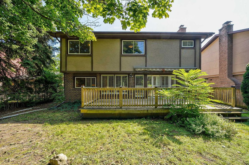 10 Mellowood Dr  Toronto, M2L 2E3 | Image 31