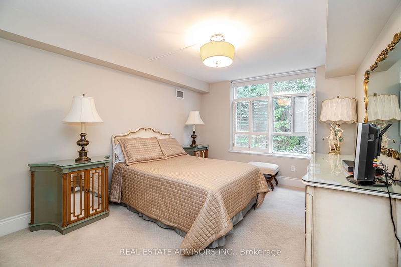  309 - 75 York Mills Rd  Toronto, M2P 2E7 | Image 32