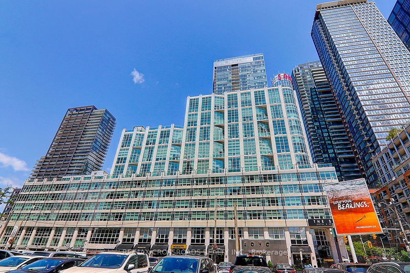 home for lease on 615-36 Blue Jays Way