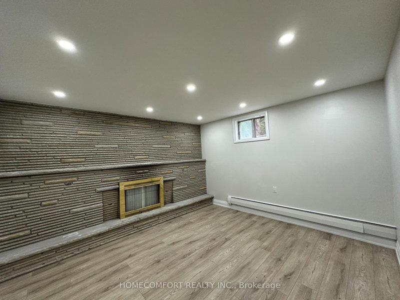 Lower 1 - 45 Ernest Ave, Toronto, M2J 3T4 | Image 3