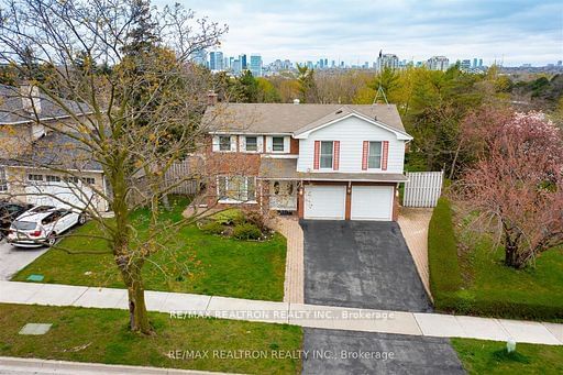 40 Farmview Cres  Toronto, M2J 1G4 | Image 2