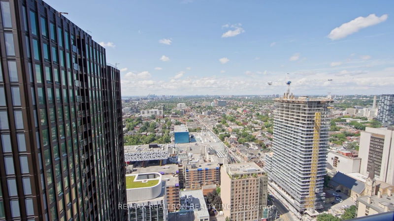  3801 - 426 University Ave  Toronto, M5G 1S9 | Image 9