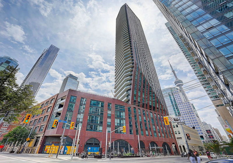 home for lease on 2209-99 John Street