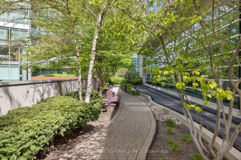  302 - 81 Navy Wharf Crt  Toronto, M5V 3S2 | Image 27