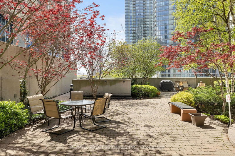  302 - 81 Navy Wharf Crt  Toronto, M5V 3S2 | Image 29