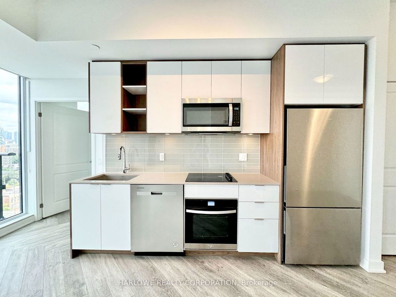 home for lease on PH02-543 Richmond Street W