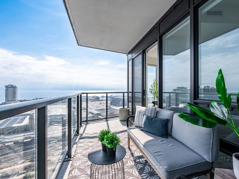  2111 - 135 E Liberty St  Toronto, M6K 0G7 | Image 1