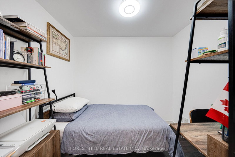 Room1