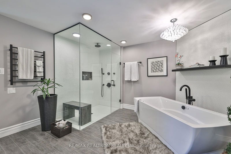 192 The Bridle Path  Toronto, M3C 2P5 | Image 32