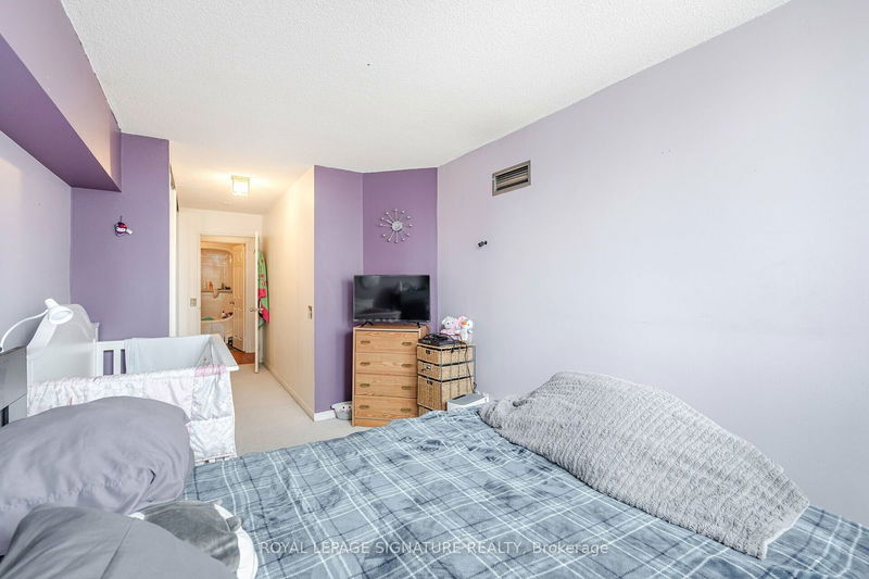  1002 - 7 Bishop Ave  Toronto, M2M 4J4 | Image 24