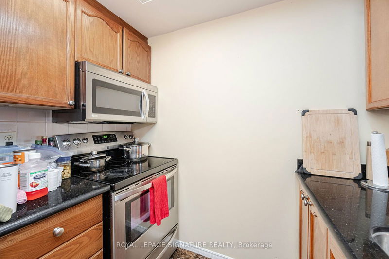  1002 - 7 Bishop Ave  Toronto, M2M 4J4 | Image 9