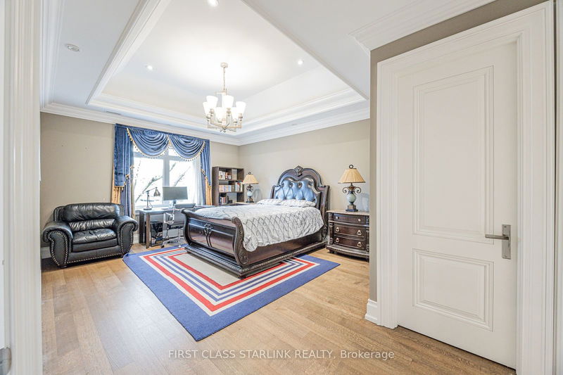 231 Old Yonge St  Toronto, M2P 1R5 | Image 24