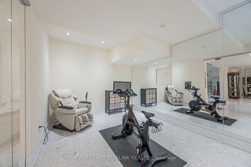 231 Old Yonge St  Toronto, M2P 1R5 | Image 33