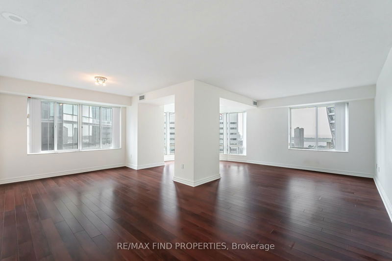  2303 - 33 University Ave  Toronto, M5J 2S7 | Image 14