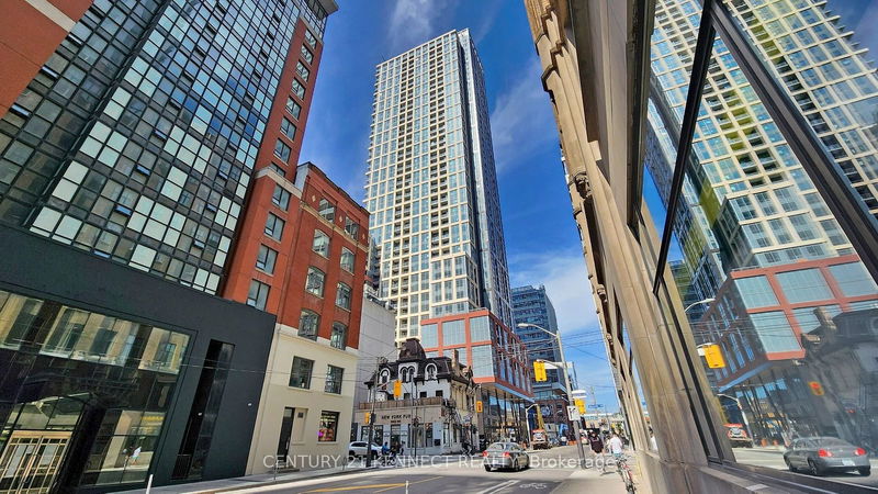 home for lease on 1215-108 Peter Street