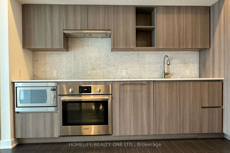 home for lease on 3316-17 Bathurst Street