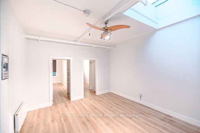 home for lease on 3-437 Spadina Avenue