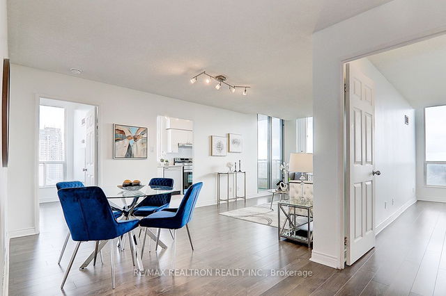 PH205 - 256 Doris Avenue
