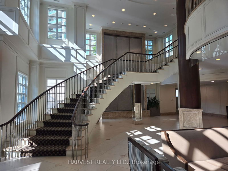 home for lease on 1015-10 Bloorview Place