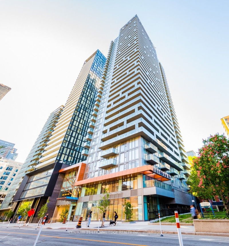 home for lease on 706-50 Wellesley Street E